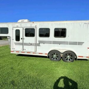 USED 2004 Silver Star 3 Horse 7’ Wide Weekender LQ