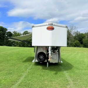 USED 2016 Sundowner Horizon 6908 3 Horse 7' wide 8' LQ