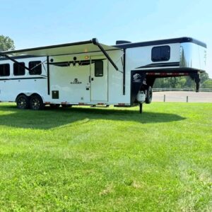 USED 2024 Bison Ranger 8309 3 Horse 8’ Wide with 9’ LQ