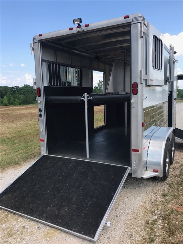 Used 2010 Sundowner 2 Horse BP w/ Side Ramp – All Aluminum - Image 11