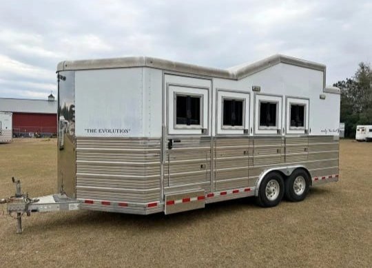 4 horse bumper pull trailer