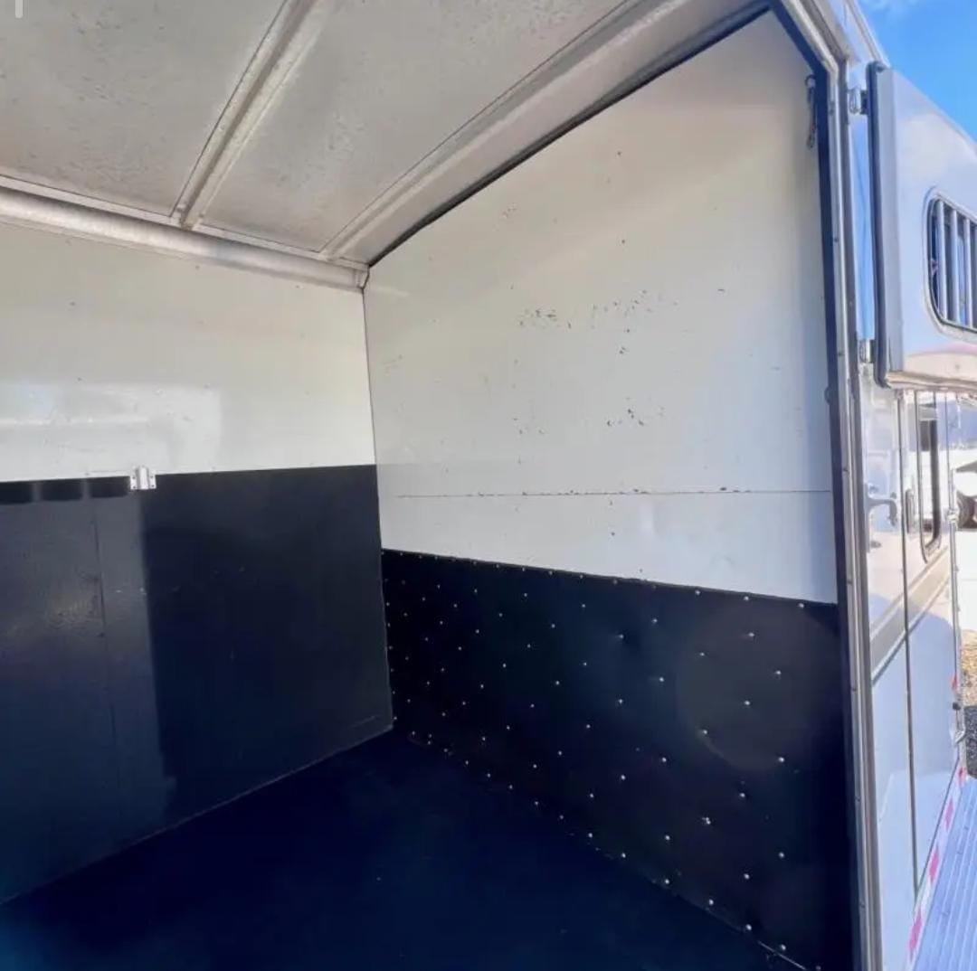 Used 2007 Sundowner 2+1 Gooseneck - Image 8