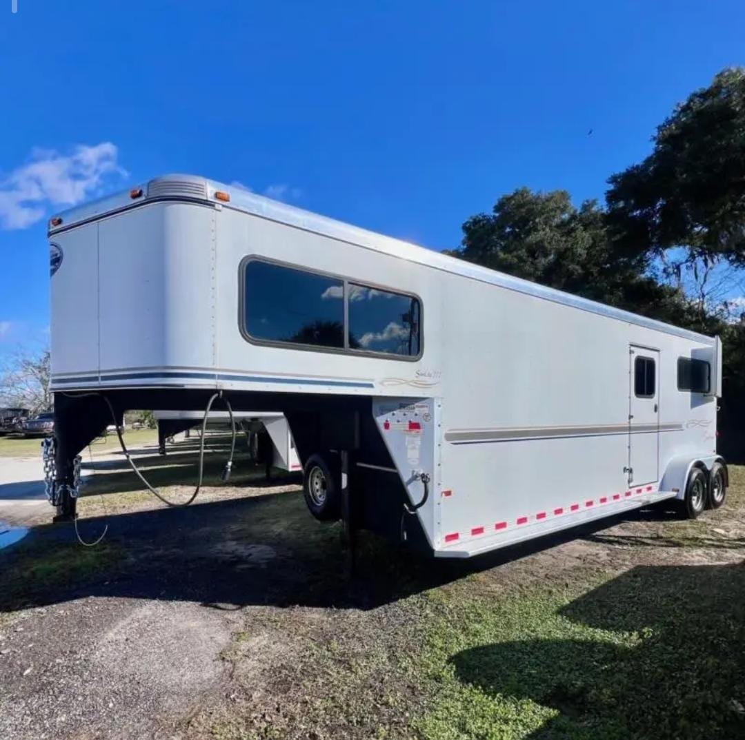 2 1 horse trailer for sale